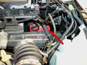 Figure 1-2: ubicazione batteria su FIAT Freemont